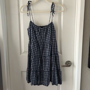 Abercrombie - Paid Dress W Tied Straps